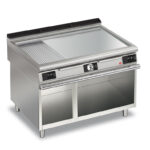 Elektrisk stekhäll BARON QT90FTV/E1225-T4W med slät & 1/3 räfflat kromat stekplatta, på öppet stativ, 1200x900mm, 16,2kW, Touchscreen