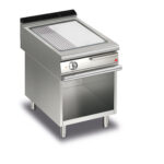 Elektrisk stekhäll BARON Q70SFTV/E623 med slät & 1/3 räfflad stekplatta i AISI430 stål, på öppet stativ, 600x700mm, 5,4kW