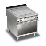 Gas stekhäll BARON Q90SFTTV/G813 med räfflad stekplatta, i AISI430 stål, på öppet stativ, 800x900mm, 14kW