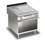 Elektrisk stekhäll BARON Q90SFTV/E825 med slät & 1/3 räfflat kromat stekplatta, på öppet stativ, 800x900mm, 15kW
